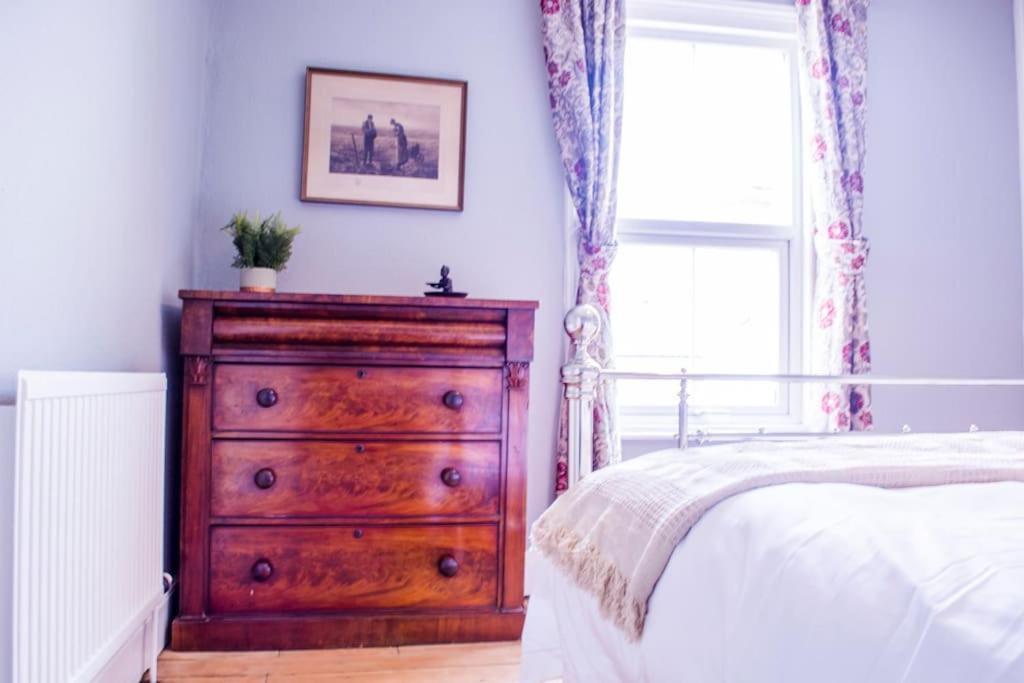 Lovely 3 Bed House In The Heart Of Cheltenham Dış mekan fotoğraf